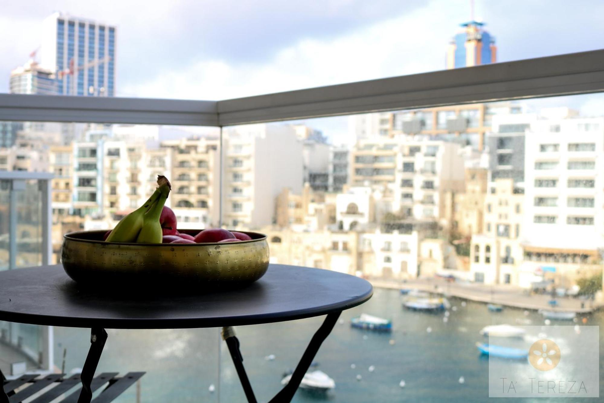 Ta' Tereza Seafront Apartments سانت جوليان المظهر الخارجي الصورة